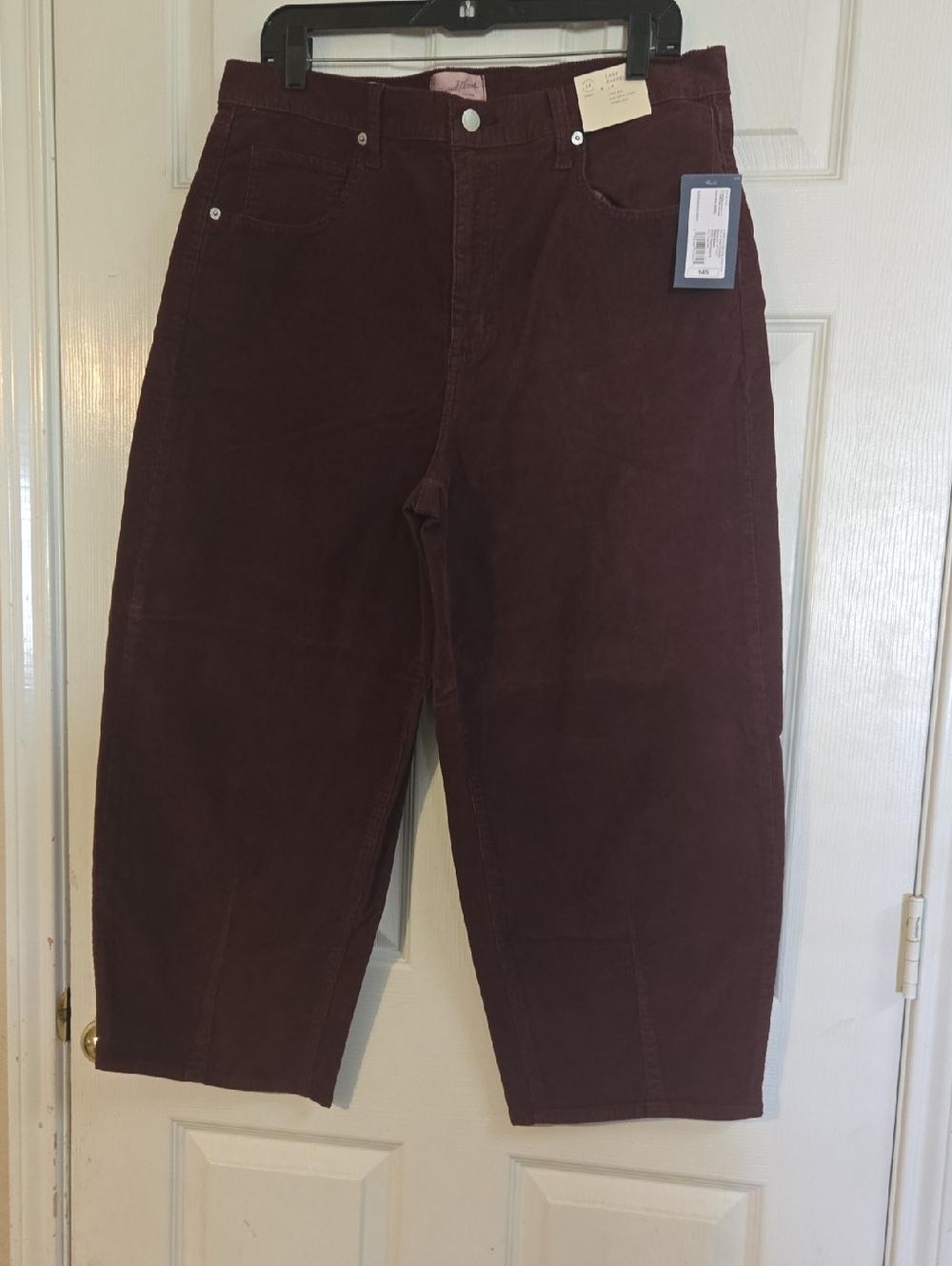 Universal Thread Corduroy Easy Barrel Pants in Deep Burgundy